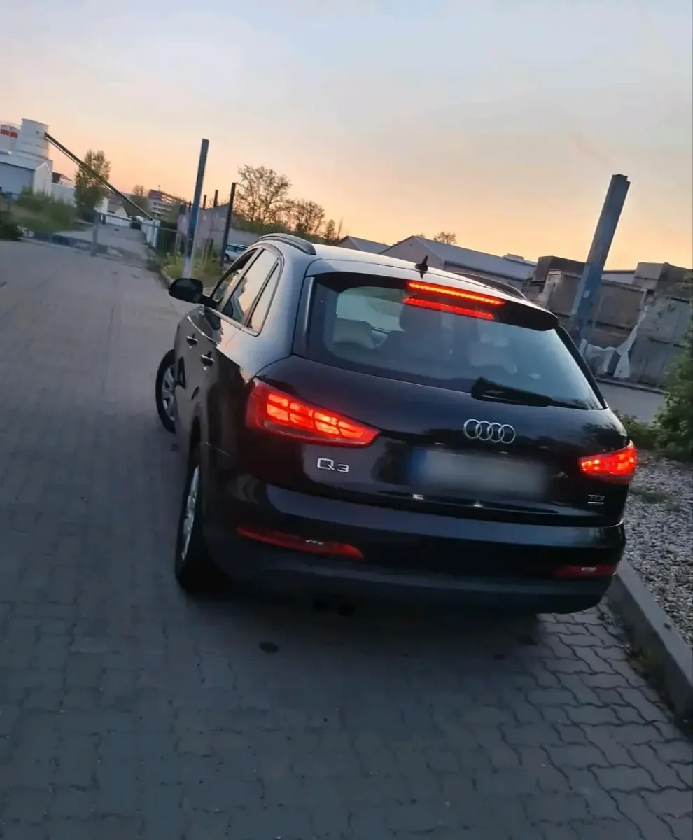 Usata Audi Q3 140 CV (102 kW) 2013 Nero SUV