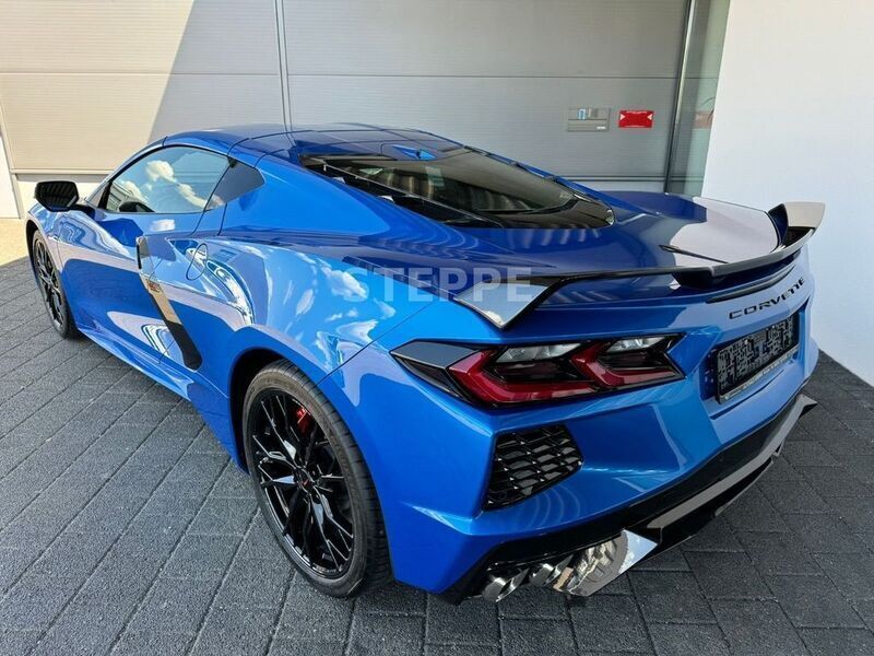 Gebraucht Corvette Stingray 481 PS (353 kW) 2024 Riptide blue Coupé