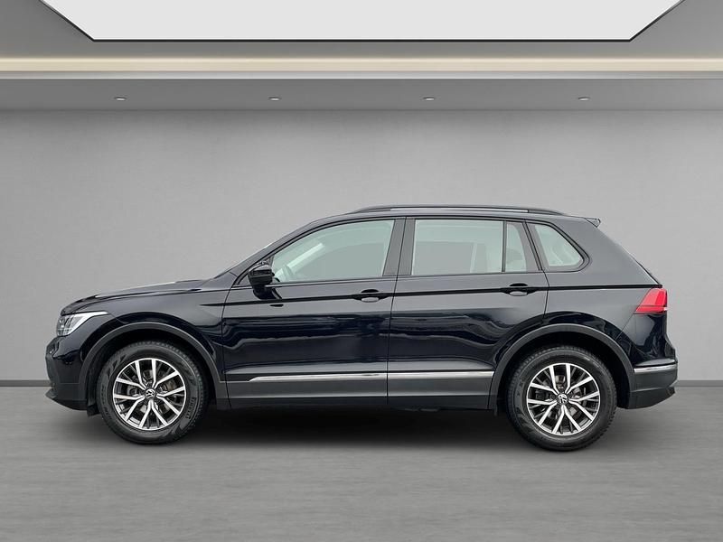 Gebraucht VW Tiguan Life 150 PS (110 kW) 2022 Schwarz SUV