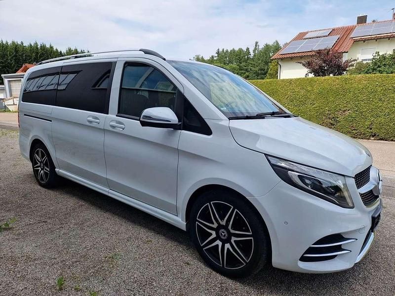 Gebraucht Mercedes V300 239 PS (175 kW) 2020 Weiß Van / Kleinbus