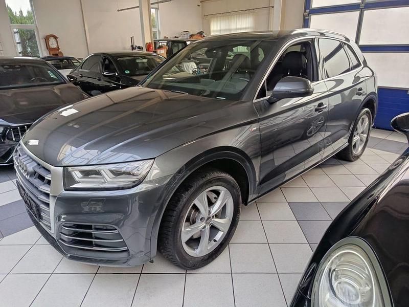 Gebraucht Audi Q5 S-Line 190 PS (139 kW) 2019 Grau SUV