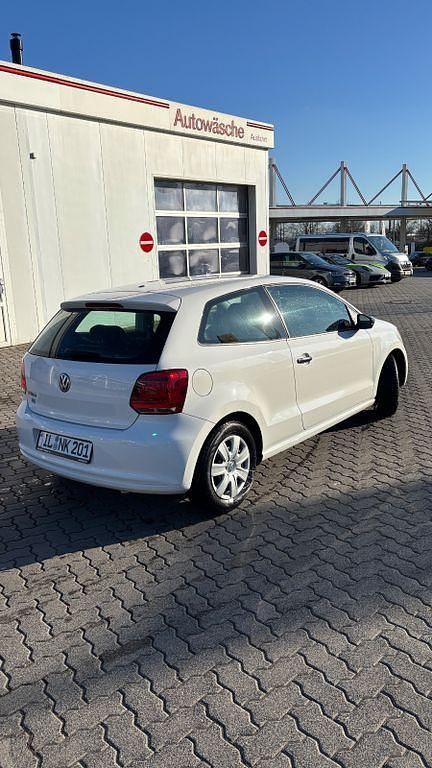 Gebraucht VW Polo Trendline 60 PS (44 kW) 2013 Weiß Kleinwagen