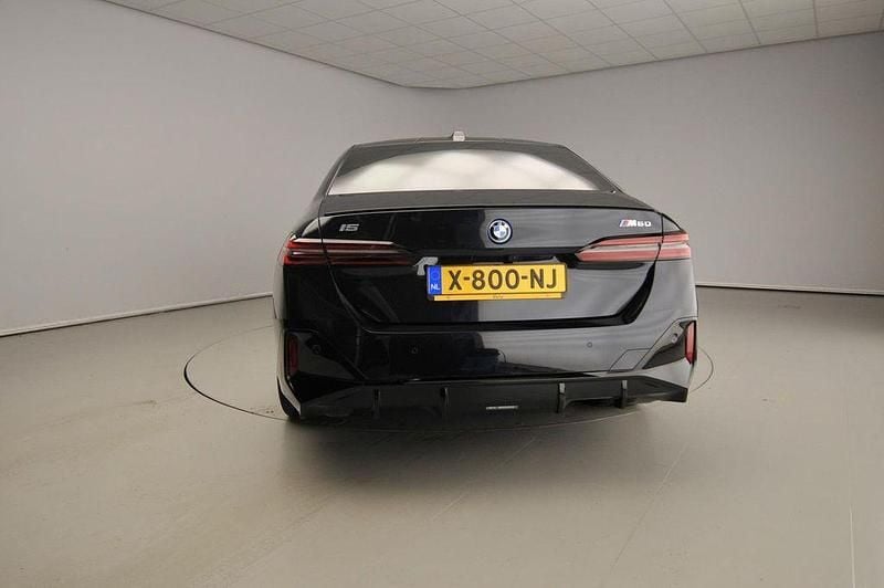 Gebraucht BMW i5 M Sport 442 kW (601 PS) 2024 Schwarz Limousine