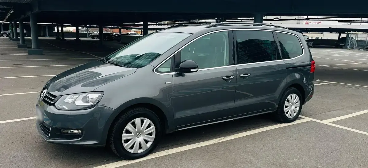 Gebraucht VW Sharan 140 PS (102 kW) 2012 Grau Van / Kleinbus