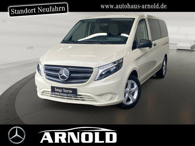 Grau (kieselgrau) Gebraucht 2023 Mercedes Vito Edition Van / Kleinbus | 49.800 € (Teuer) - Bild 1/4