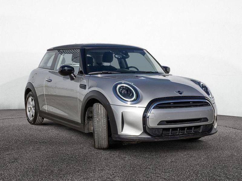 Używany Mini Cooper 136 KM (100 kW) 2023 Srebrny Hatchback