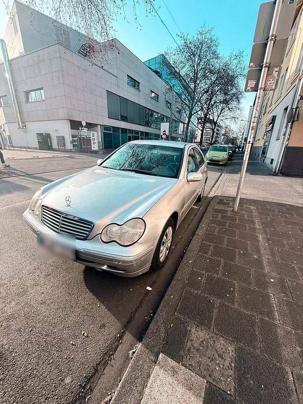 Gebraucht Mercedes C180 2002 Grau Limousine