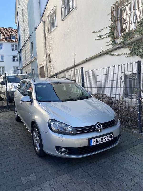 Beige Gebraucht 2009 VW Golf VI Team Limousine | 2.999 € (Fairer Preis) - Bild 1/4
