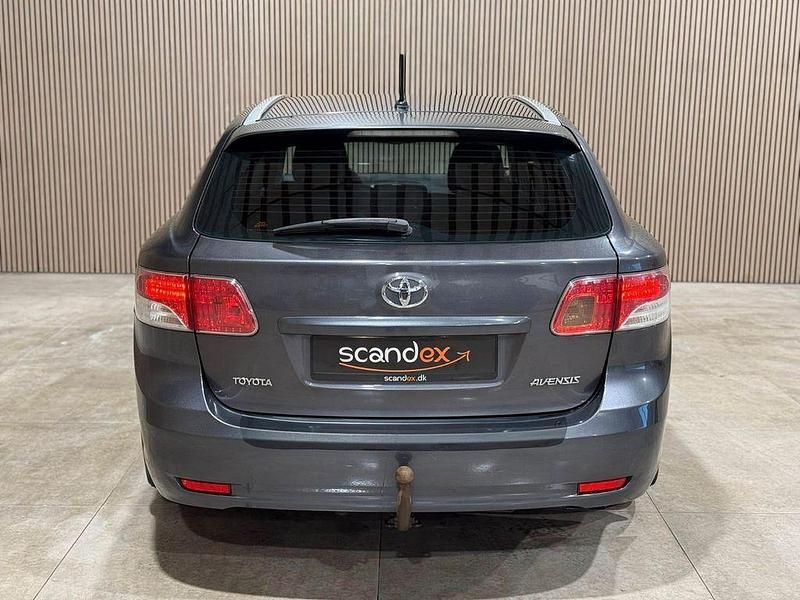 Gebraucht Toyota Avensis 152 PS (111 kW) 2010 Grau Limousine