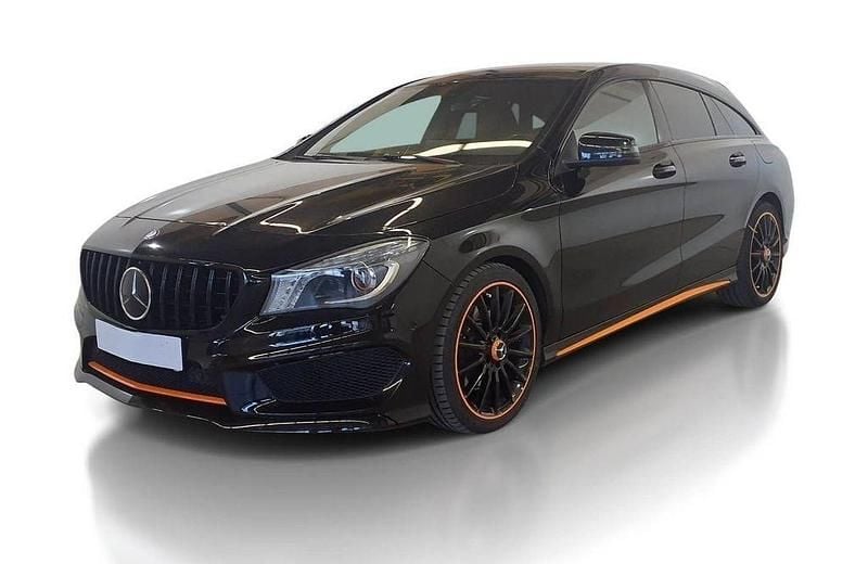 Schwarz Gebraucht 2016 Mercedes CLA250 Shooting Brake AMG Kombi | 16.900 € (Fairer Preis) - Bild 1/4