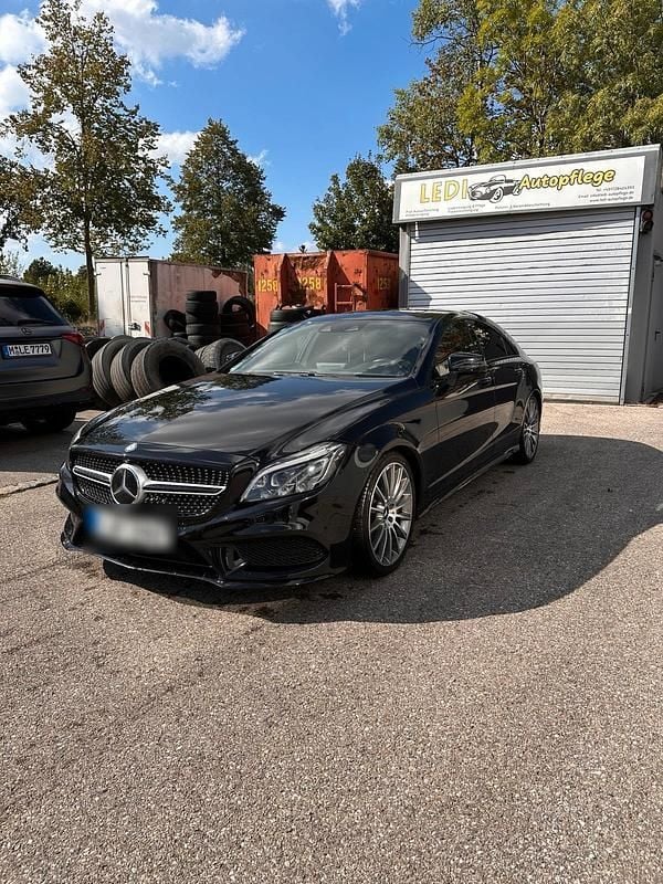 Schwarz Gebraucht 2015 Mercedes CLS400 AMG line Limousine | 31.500 € (Fairer Preis) - Bild 1/4