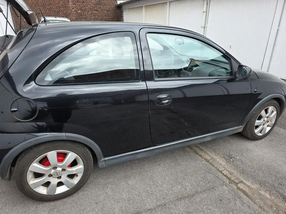 Gebraucht Opel Corsa Cosmo 80 PS (58 kW) 2006 Schwarz Kleinwagen