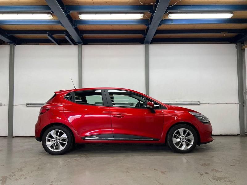 Gebraucht Renault Clio IV Dynamique 120 PS (88 kW) 2015 Rot Kleinwagen