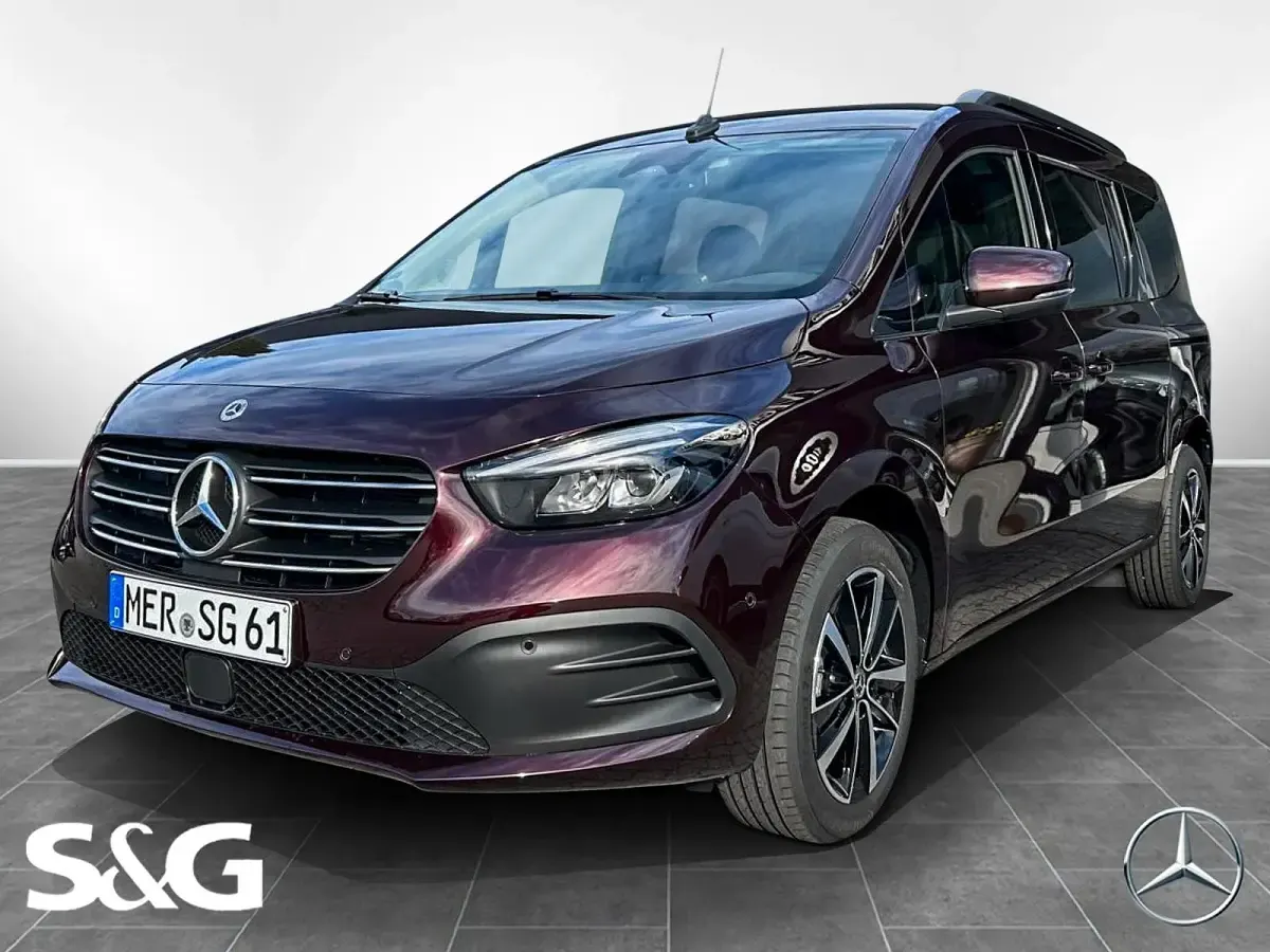 Gebraucht Mercedes T180 131 PS (96 kW) 2026 Van / Kleinbus