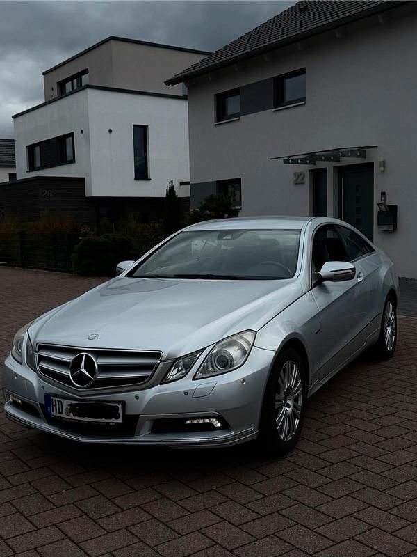 Gebraucht Mercedes E350 292 PS (214 kW) 2010 Coupé