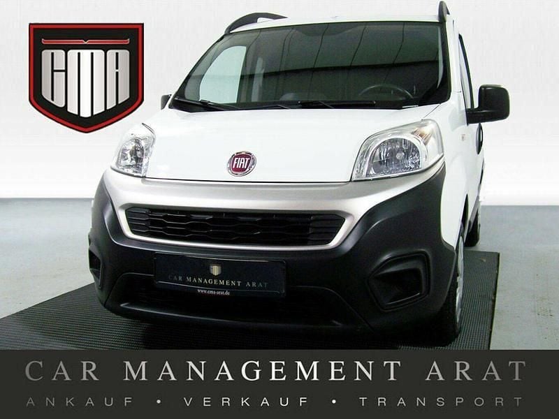 Weiß Gebraucht 2017 Fiat Fiorino Van / Kleinbus | 7.551 € (Fairer Preis) - Bild 1/4
