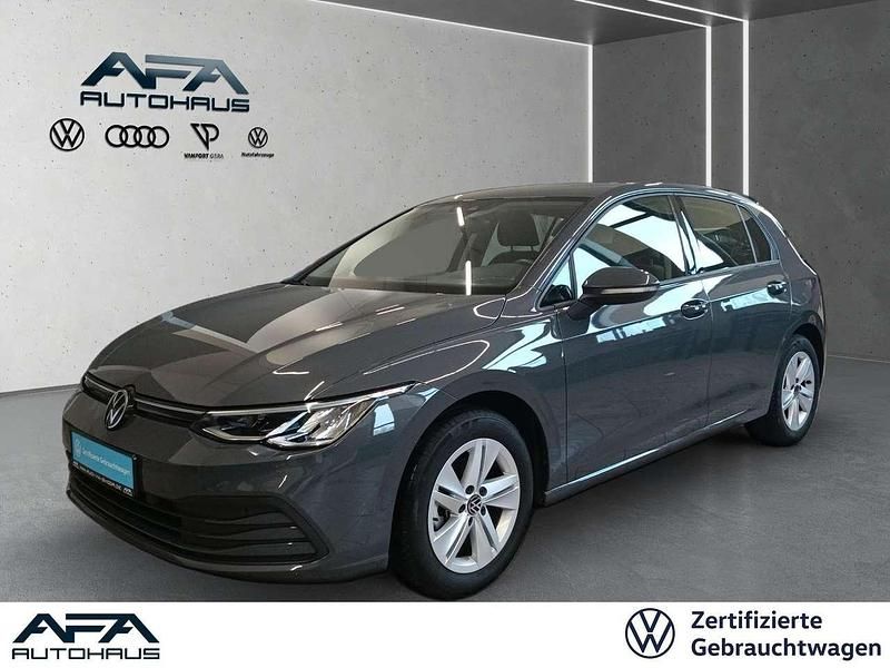 Grau Gebraucht 2024 VW Golf Life Limousine | 21.980 € (Guter Preis) - Bild 1/4