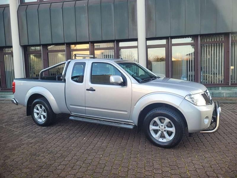 Gebraucht Nissan Navara SE 190 PS (139 kW) 2011 Silver (m) Pickup