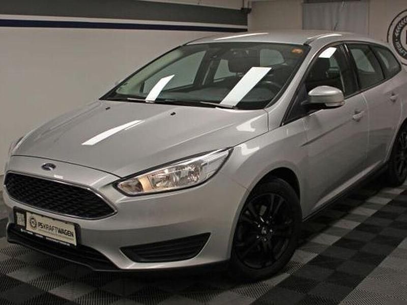 Gebraucht Ford Focus S 105 PS (77 kW) 2016 Silber Kombi