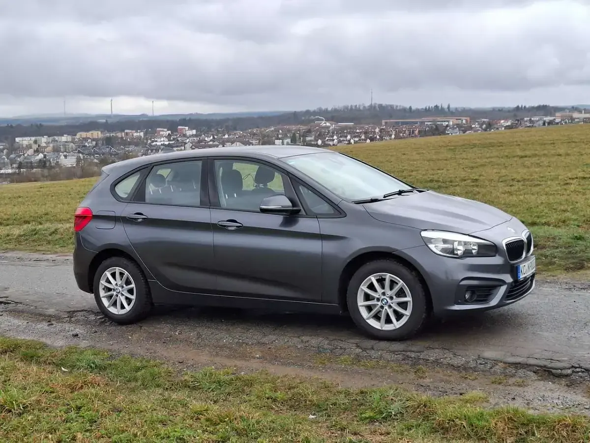 Gebraucht BMW 216 116 PS (85 kW) 2017 Grau Kombi