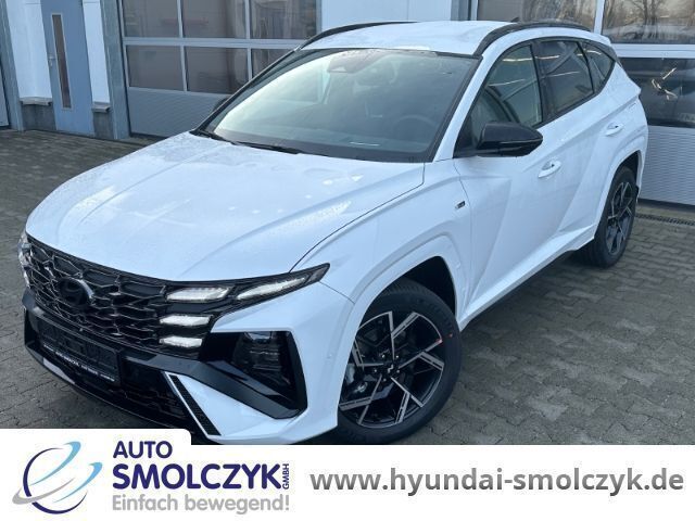 Atlas white / sol Neu 2025 Hyundai Tucson N Line SUV | 42.590 € (Fairer Preis) - Bild 1/4
