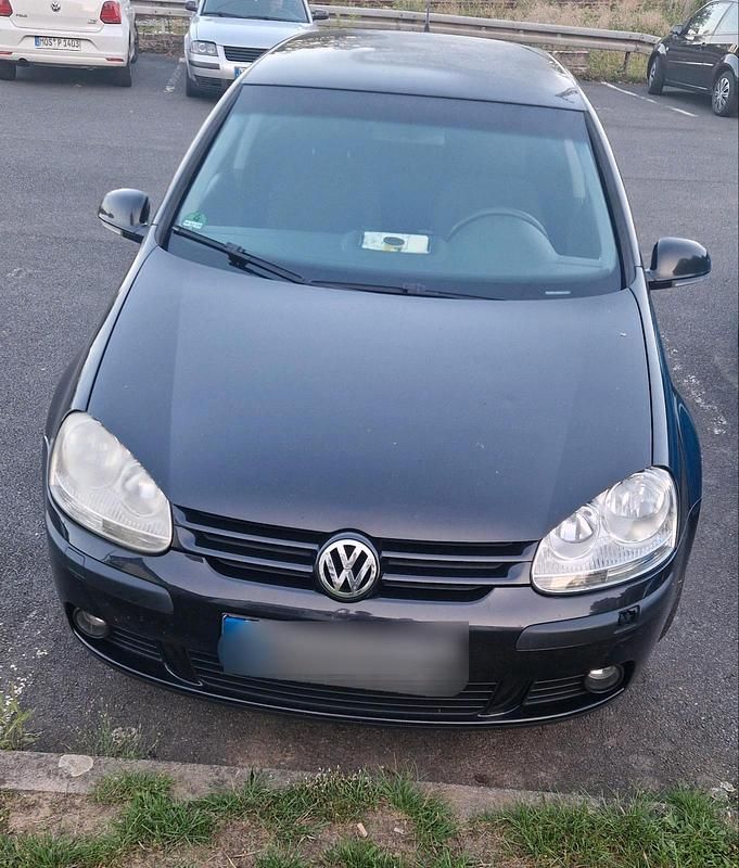Schwarz Gebraucht 2005 VW Golf V Kleinwagen | 700 € (Superpreis) - Bild 1/4