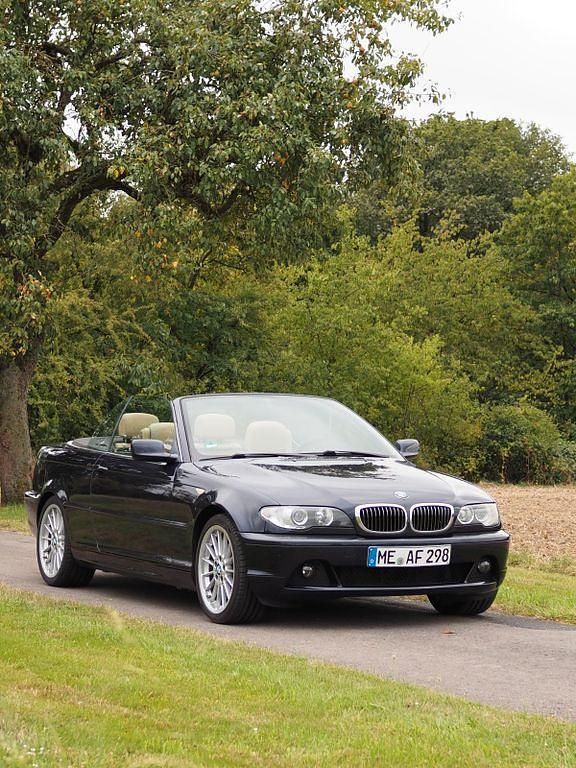 Gebraucht BMW 320 Cabriolet 170 PS (125 kW) 2003 Blau Cabrio
