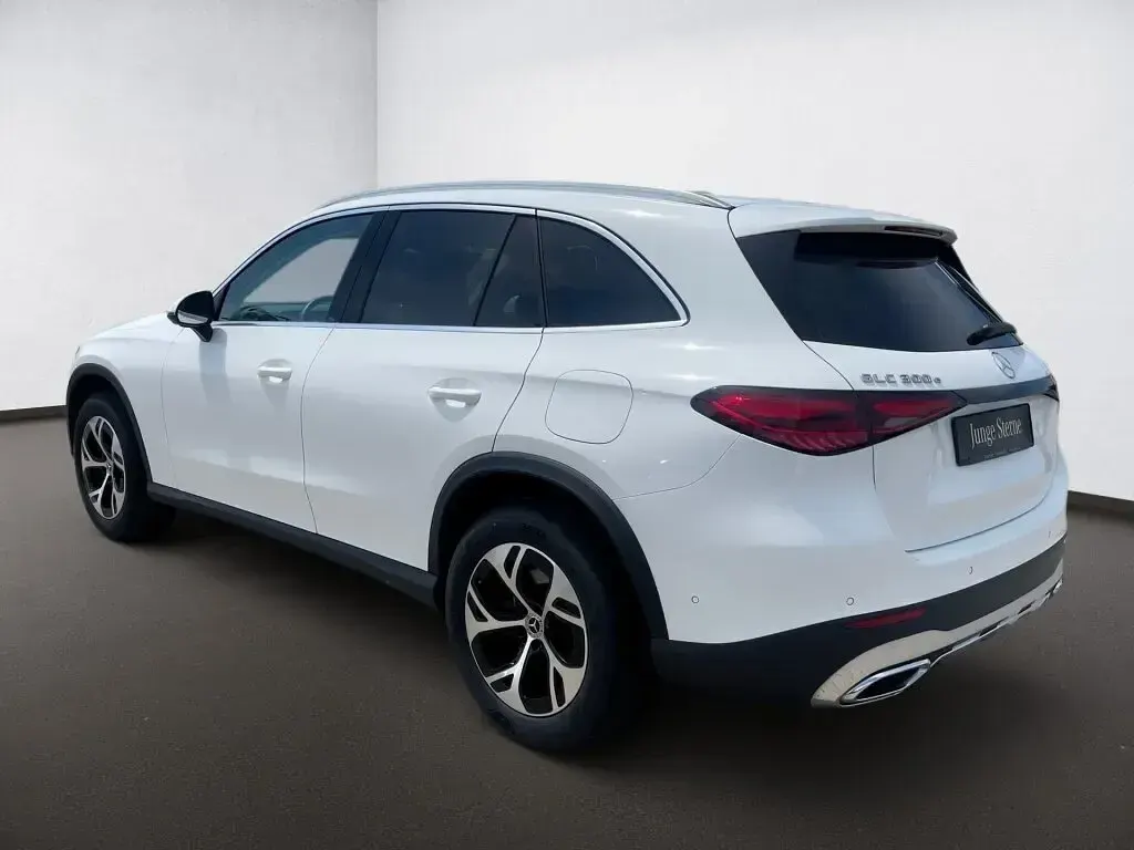 Gebraucht Mercedes GLC300 204 PS (150 kW) 2025 Unilack polarwei SUV