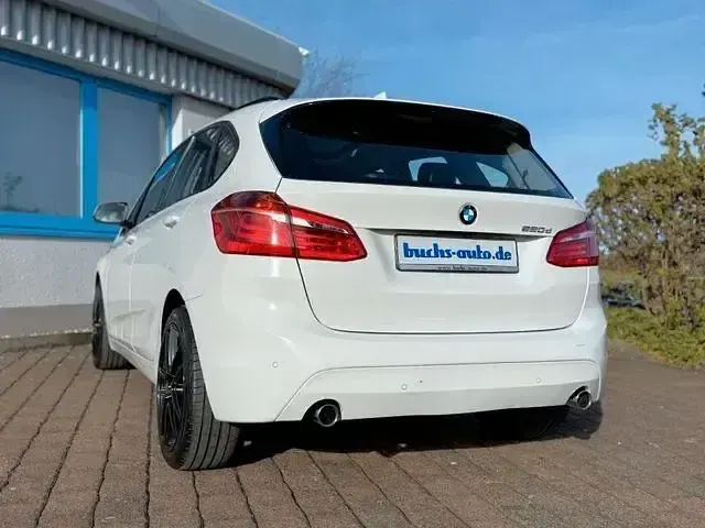 Gebraucht BMW 220 Active Tourer Basis 309 PS (227 kW) 2016 Andere Van / Kleinbus