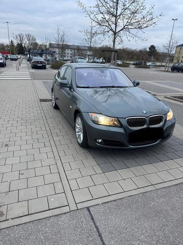 Gebraucht BMW 330 245 PS (180 kW) 2009 Grau Limousine