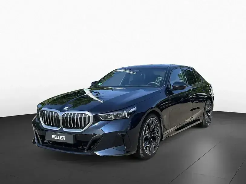 Gebraucht BMW 520 M Sport 190 PS (139 kW) 2025 Carbonschwarz (schwarz) Limousine