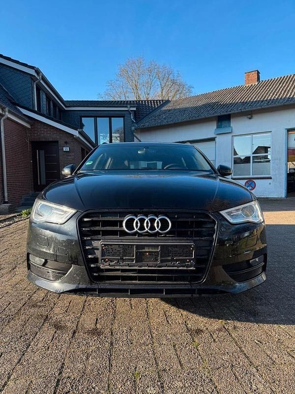 Gebraucht Audi A3 Attraction 150 PS (110 kW) 2014 Schwarz Limousine