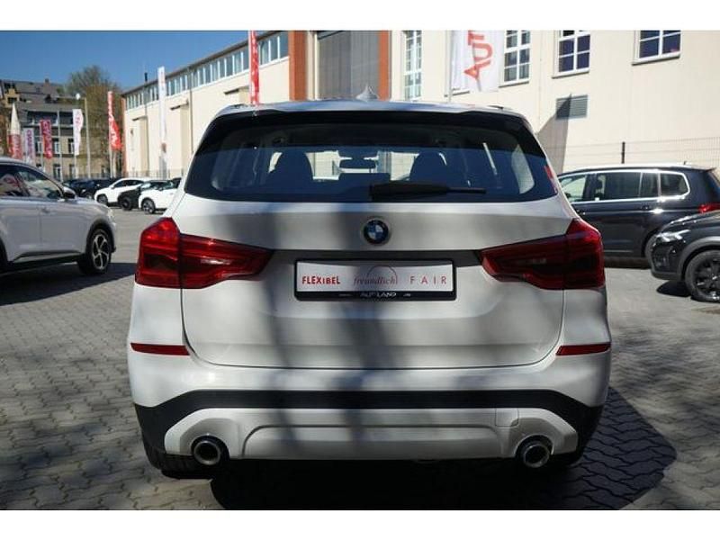 Gebraucht BMW X3 Advantage 184 PS (135 kW) 2019 Alpinweiß SUV