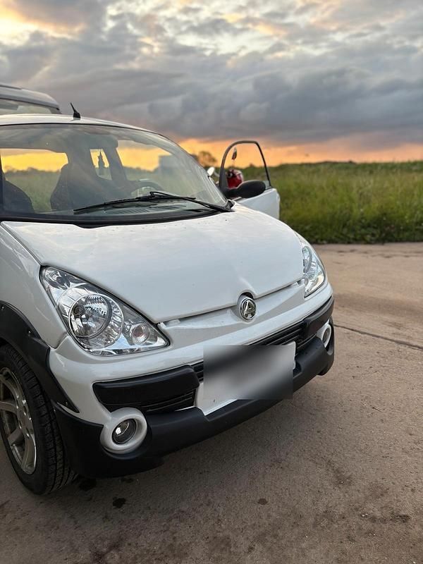 Weiß Gebraucht 2008 Aixam City Kleinwagen | 6.500 € - Bild 1/1