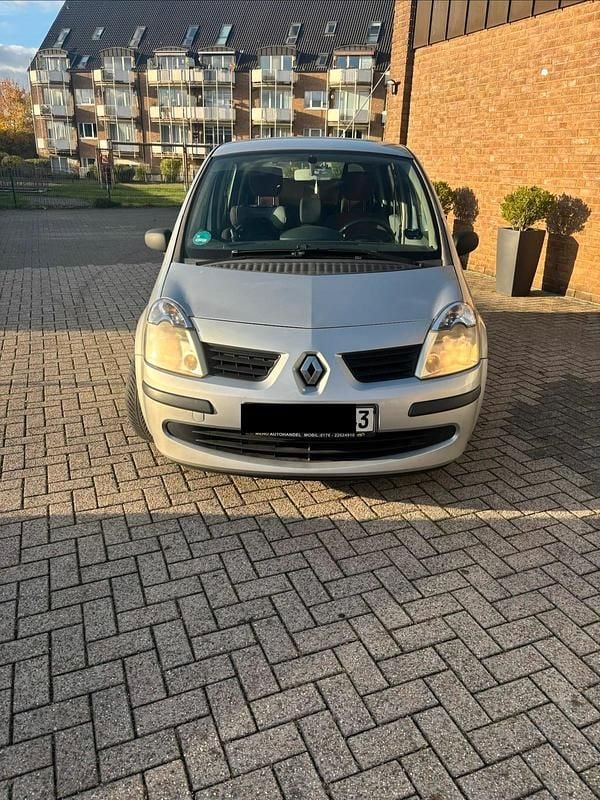 Silber Gebraucht 2006 Renault Modus Van / Kleinbus | 1.700 € (Guter Preis) - Bild 1/4