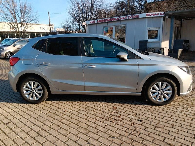 Gebraucht Seat Ibiza Style 95 PS (69 kW) 2024 Silber Kleinwagen