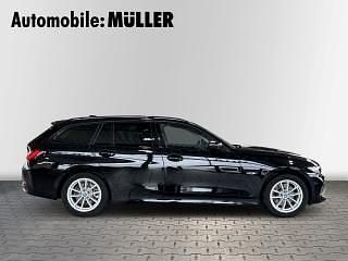 Gebraucht BMW 330e 184 PS (135 kW) 2022 Schwarz Kombi