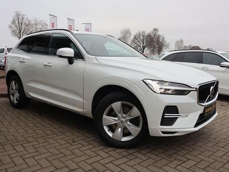 Gebraucht Volvo XC60 Core 197 PS (144 kW) 2022 Andere SUV