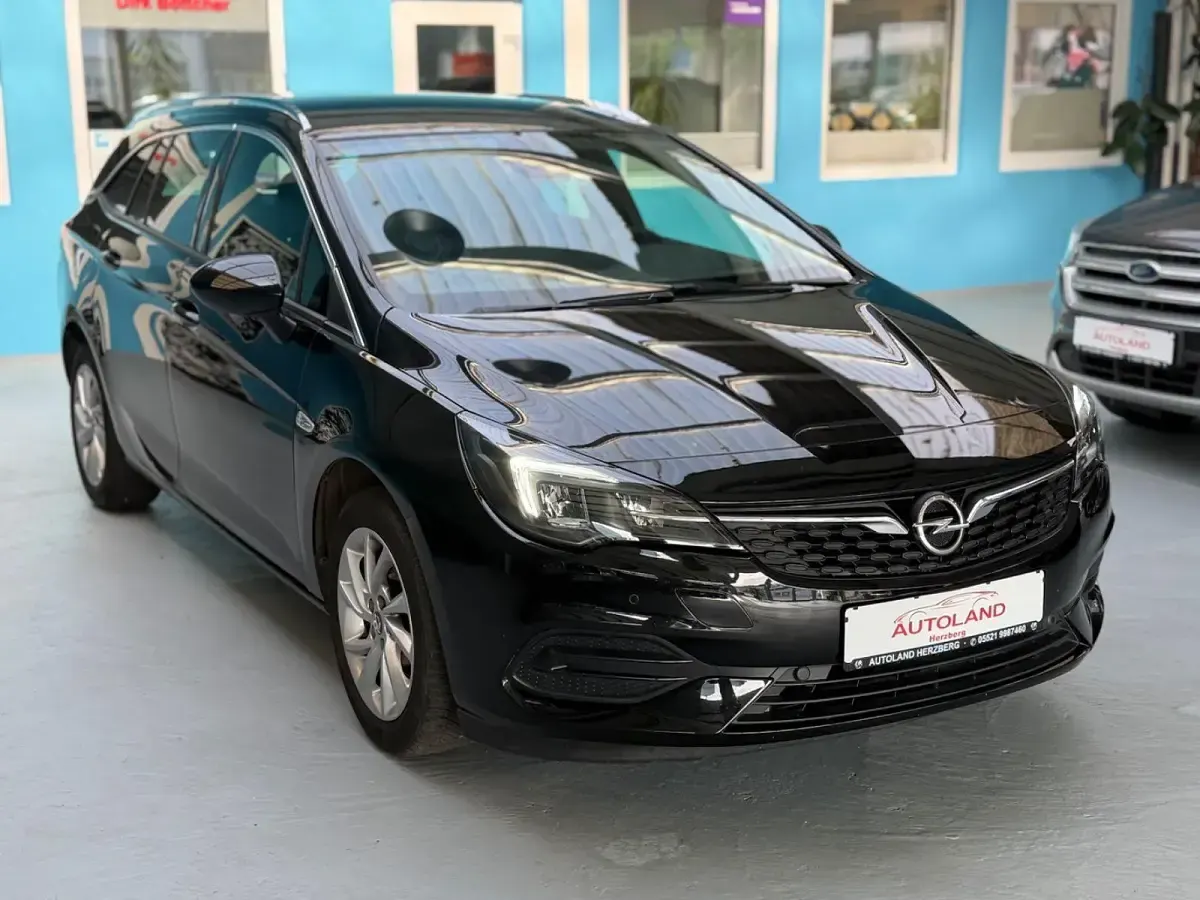Gebraucht Opel Astra Elegance 131 PS (96 kW) 2021 Schwarz Kombi