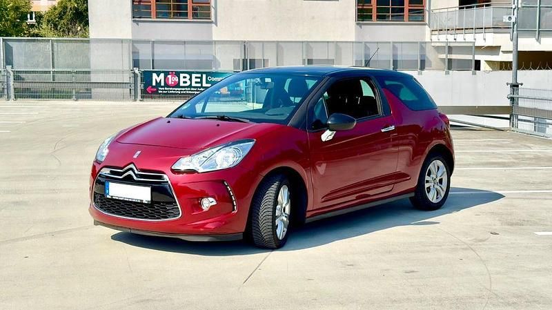 Rot Gebraucht 2011 Citroën DS3 So Chic Kleinwagen | 5.600 € (Fairer Preis) - Bild 1/4