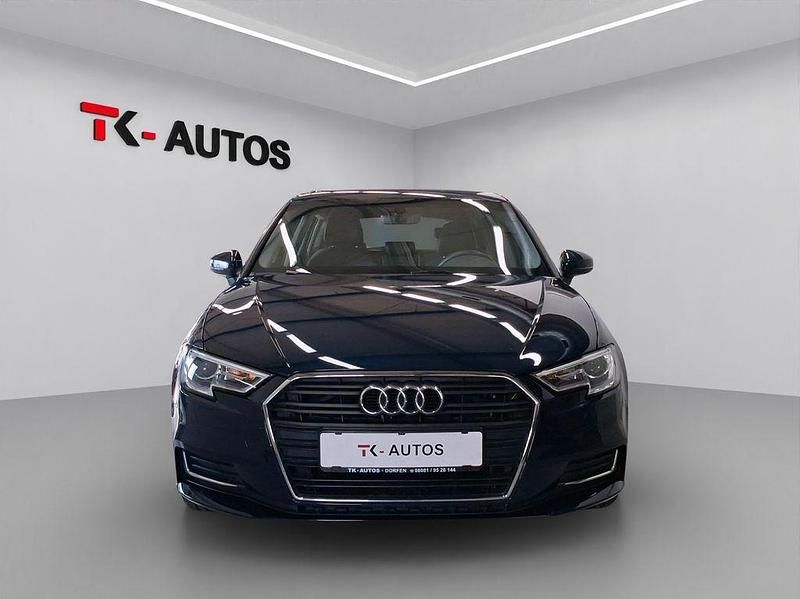 Gebraucht Audi A3 Design 150 PS (110 kW) 2020 Blau Limousine