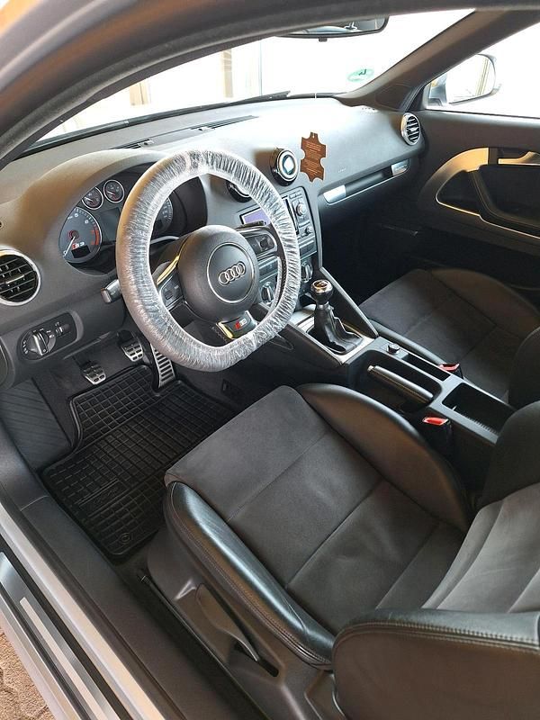 Gebraucht Audi S3 265 PS (194 kW) 2010 Silber Kleinwagen