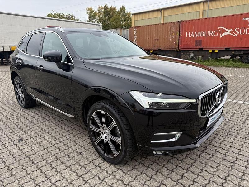 Schwarz Gebraucht 2021 Volvo XC60 Inscription SUV | 28.900 € (Teuer) - Bild 1/4
