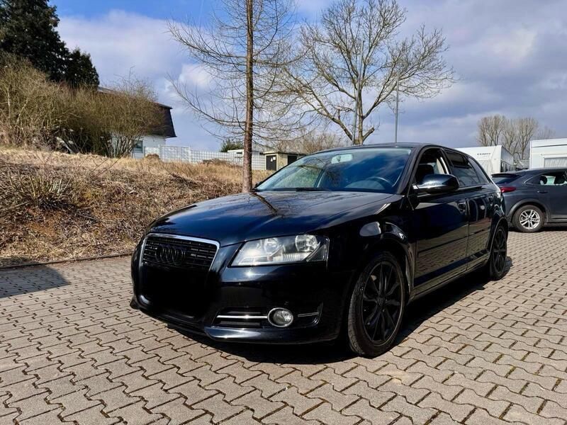 Schwarz Gebraucht 2011 Audi A3 Sportback S-Line Limousine | 7.900 € (Fairer Preis) - Bild 1/4
