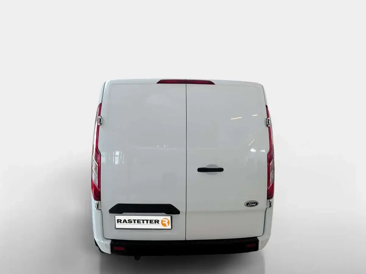 Gebraucht Ford 300 Trend 105 PS (77 kW) 2022 Weiß Van / Kleinbus