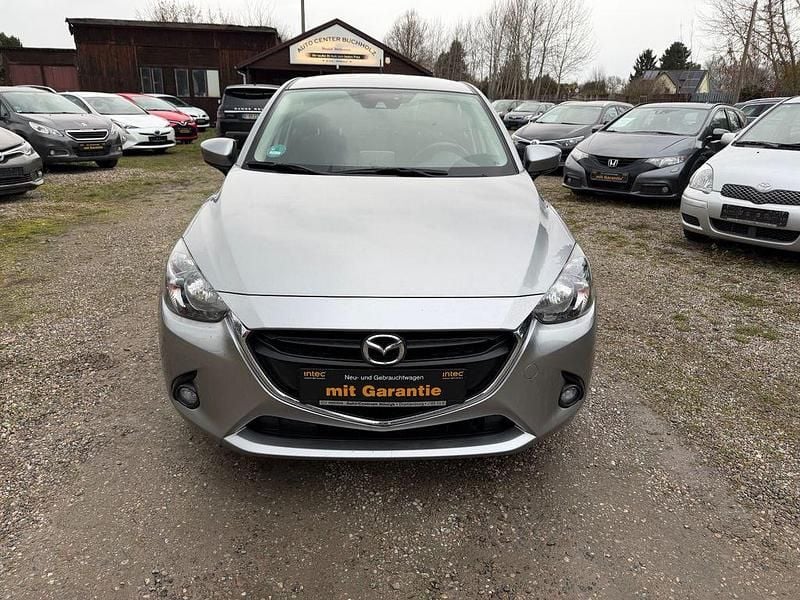 Gebraucht Mazda 2 Exclusive-Line 75 PS (55 kW) 2015 Grau Limousine