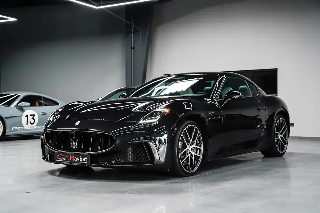 Gebraucht Maserati Granturismo 549 PS (403 kW) 2023 Nero assoluto Coupé