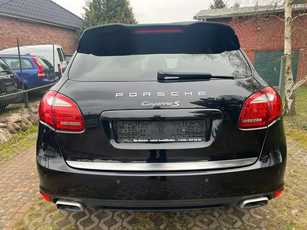 Gebraucht Porsche Cayenne S Diesel 382 PS (280 kW) 2013 Tiefschwarzmetallic SUV