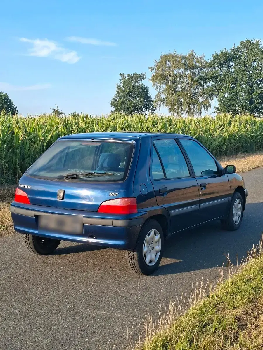 Gebraucht Peugeot 106 60 PS (44 kW) 1998 Blau Kleinwagen