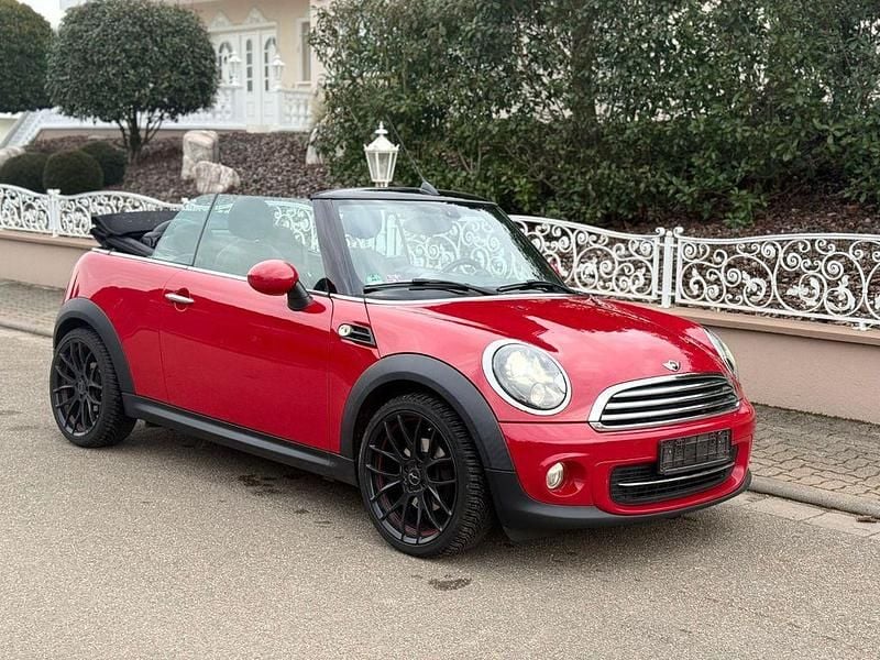 Gebraucht Mini Cooper Cabriolet 122 PS (89 kW) 2015 Rot Cabrio